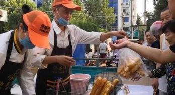 摆摊卖国产精品,国产精品摆摊，引领潮流新风尚